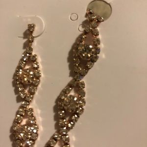 Jewelry - Ellen Tracy Rose Gold necklace and earring set Jewelry - Ellen Tracy Rose Gold necklace and earring set